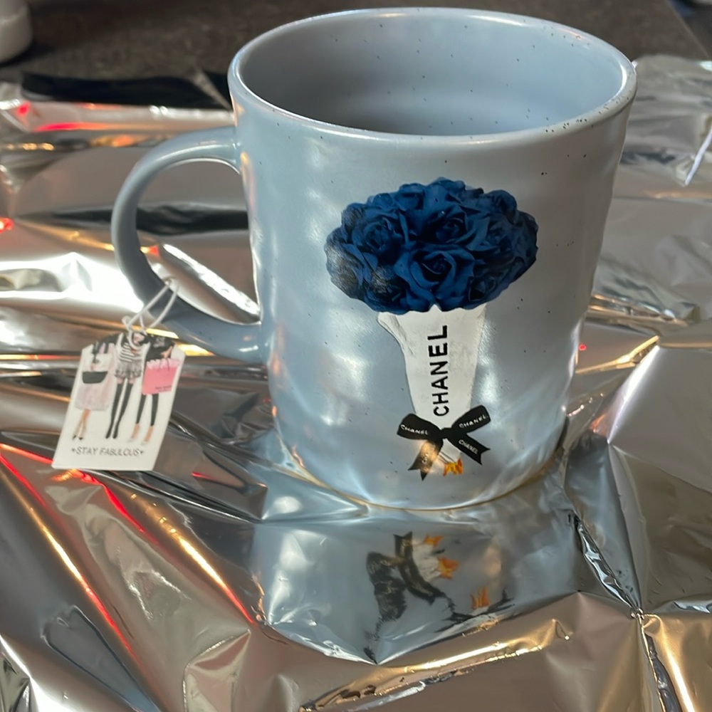 New mug Amanda Greenwood